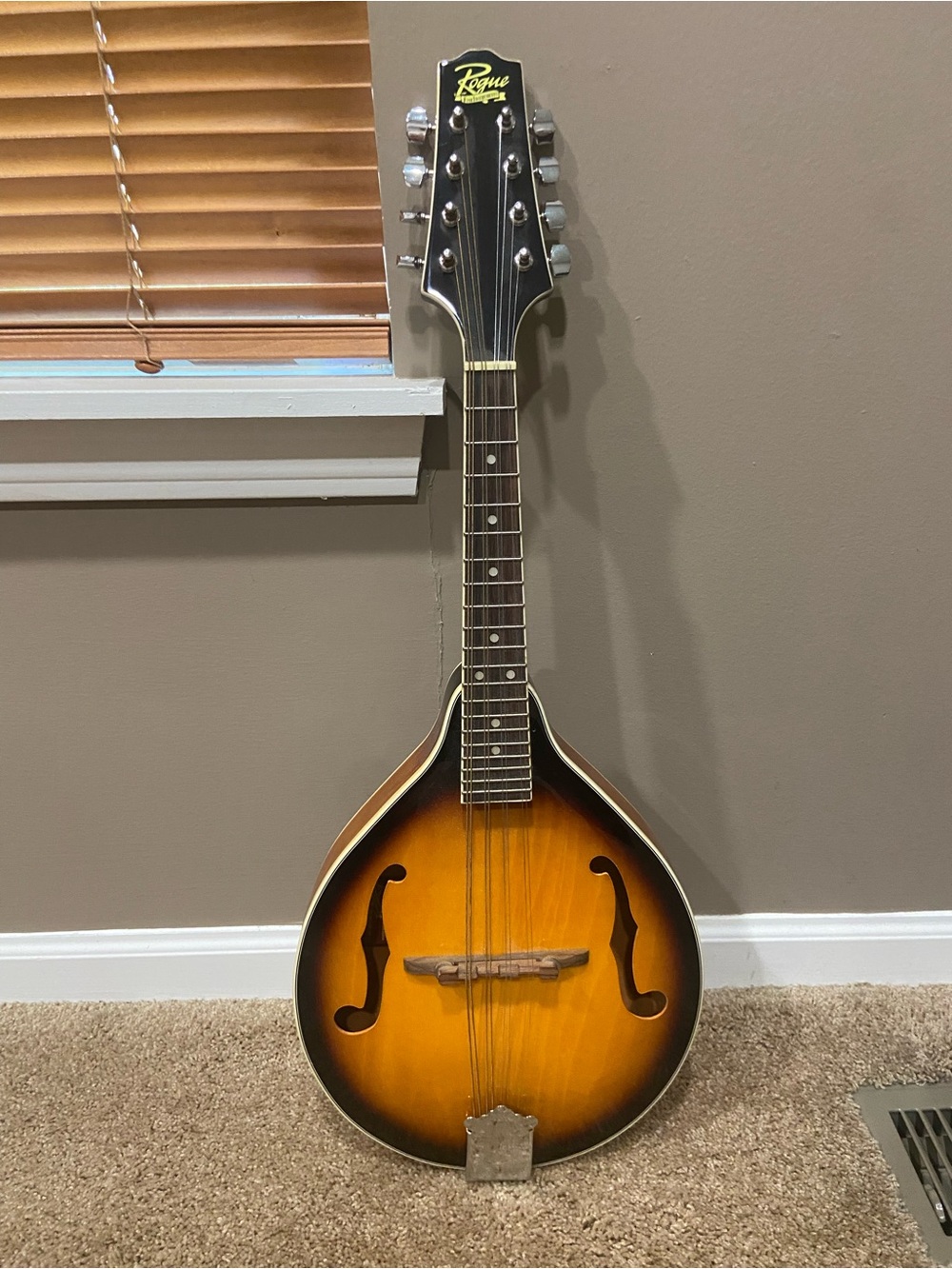Rogue Mandolin Sunburst 8 String Model Rm100a - Picture 4 of 9